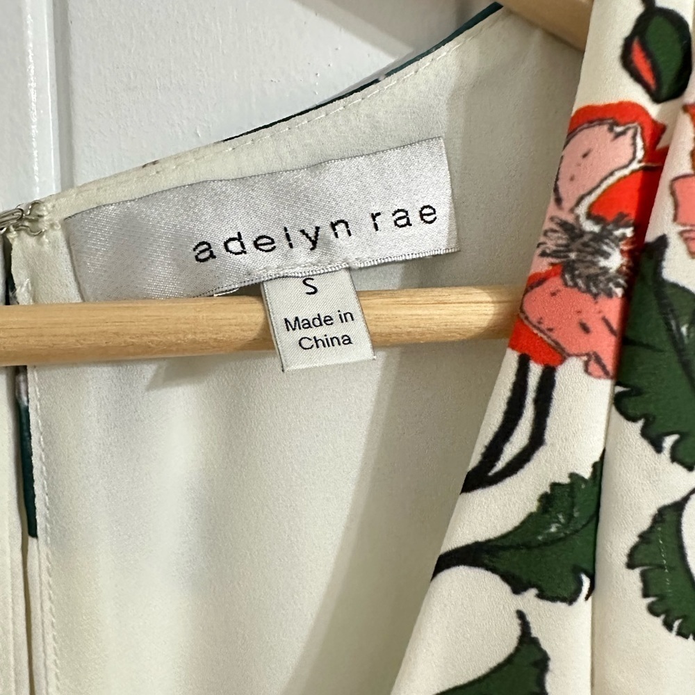 NWOT Adelyn Rae Floral Mini Dress - Picture 6 of 8